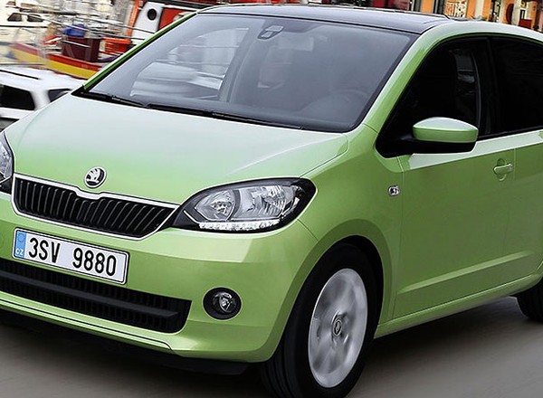 Skoda Citigo z diodami i parasolem