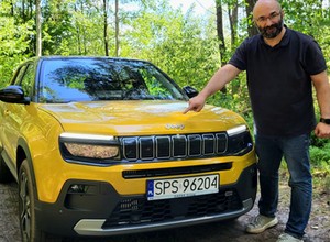 Jeździłem nowym Jeepem Avengerem w wersji, którą firma się nie chwali. SUV jest produkowany w Polsce