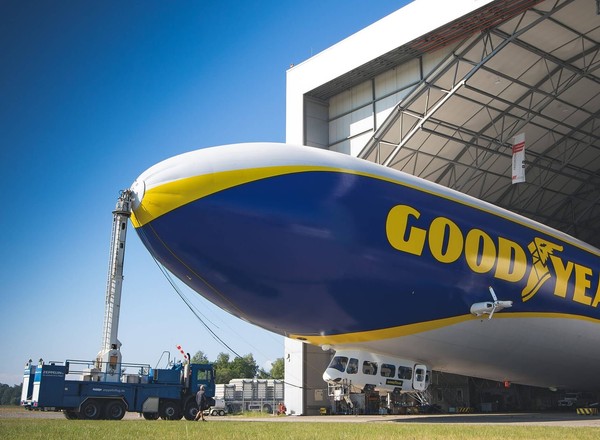 Goodyear Blimp - najciekawsze fakty o kultowych sterowcach