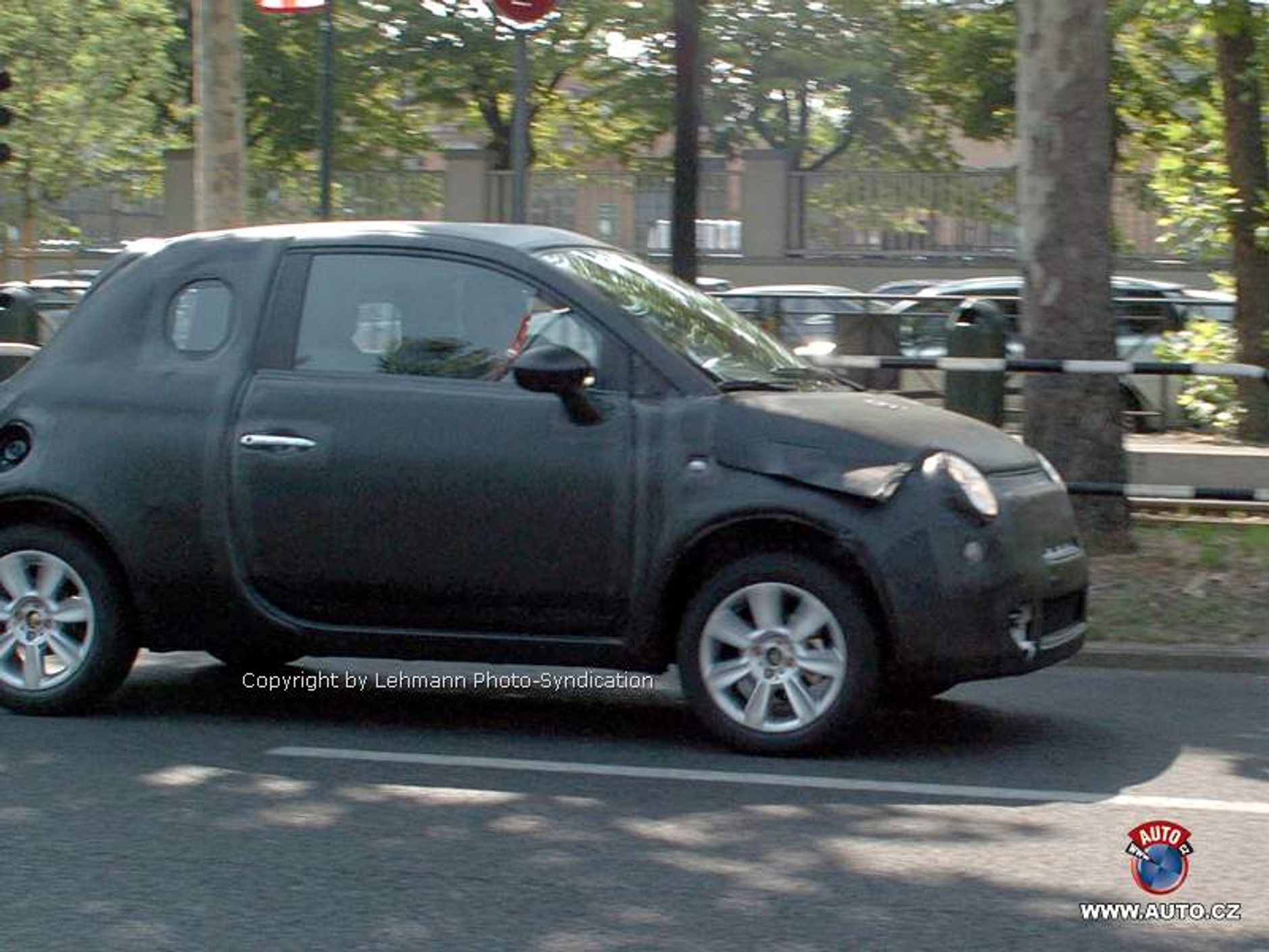Spy Photos: mały Fiacik 500