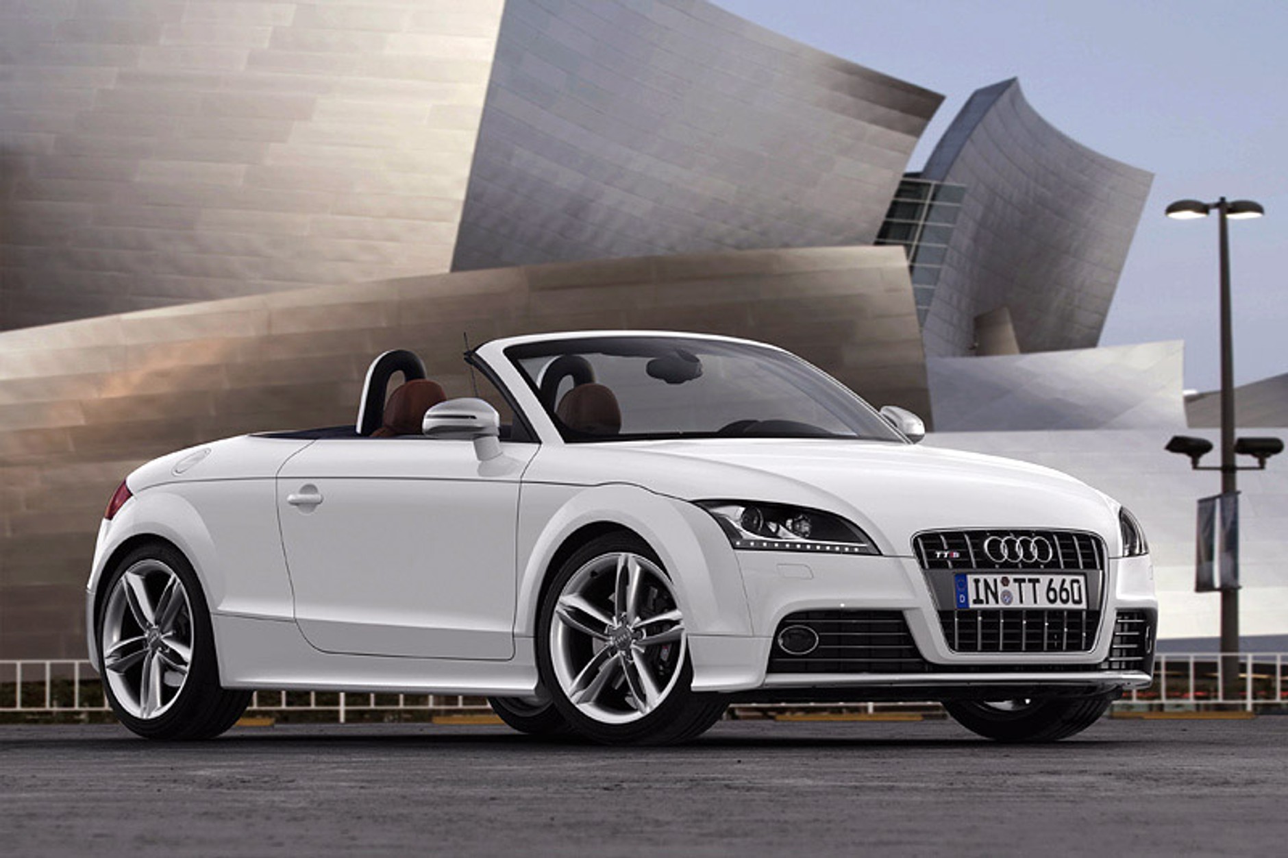 Audi TTS: 200 kW z 2,0 TFSI (oficjalne informacje)