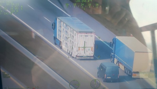 Mandat z helikoptera? Kierowcy ciężarówek nie kryli zaskoczenia