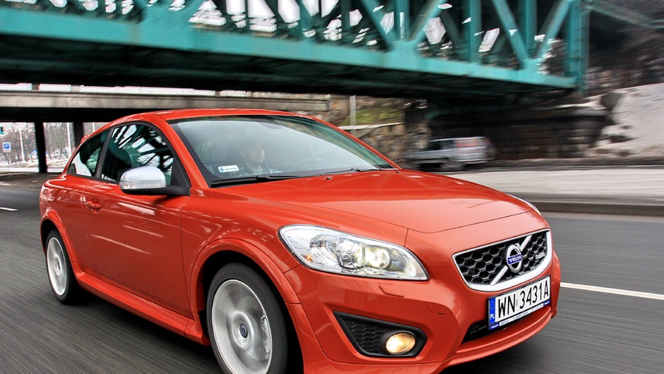 Volvo C30 T5 R-Design: Piątka z turbo pakietem