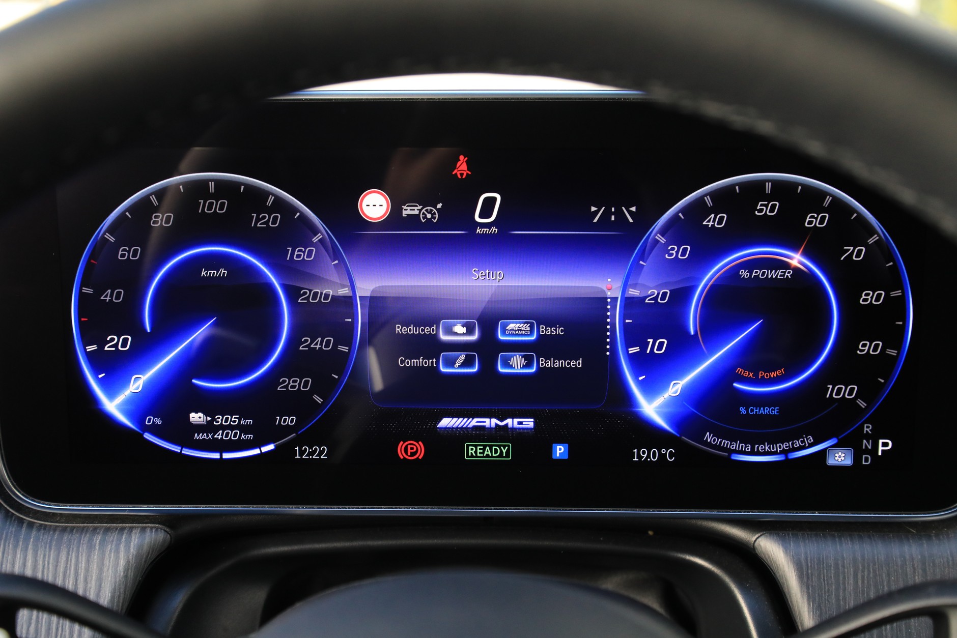 Mercedes-AMG EQE 43 4MATIC 2022 r. 1 generacja