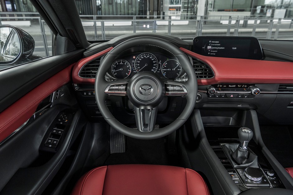 Mazda 3 i Mazda CX-30 – lepsze, bo zelektryfikowane