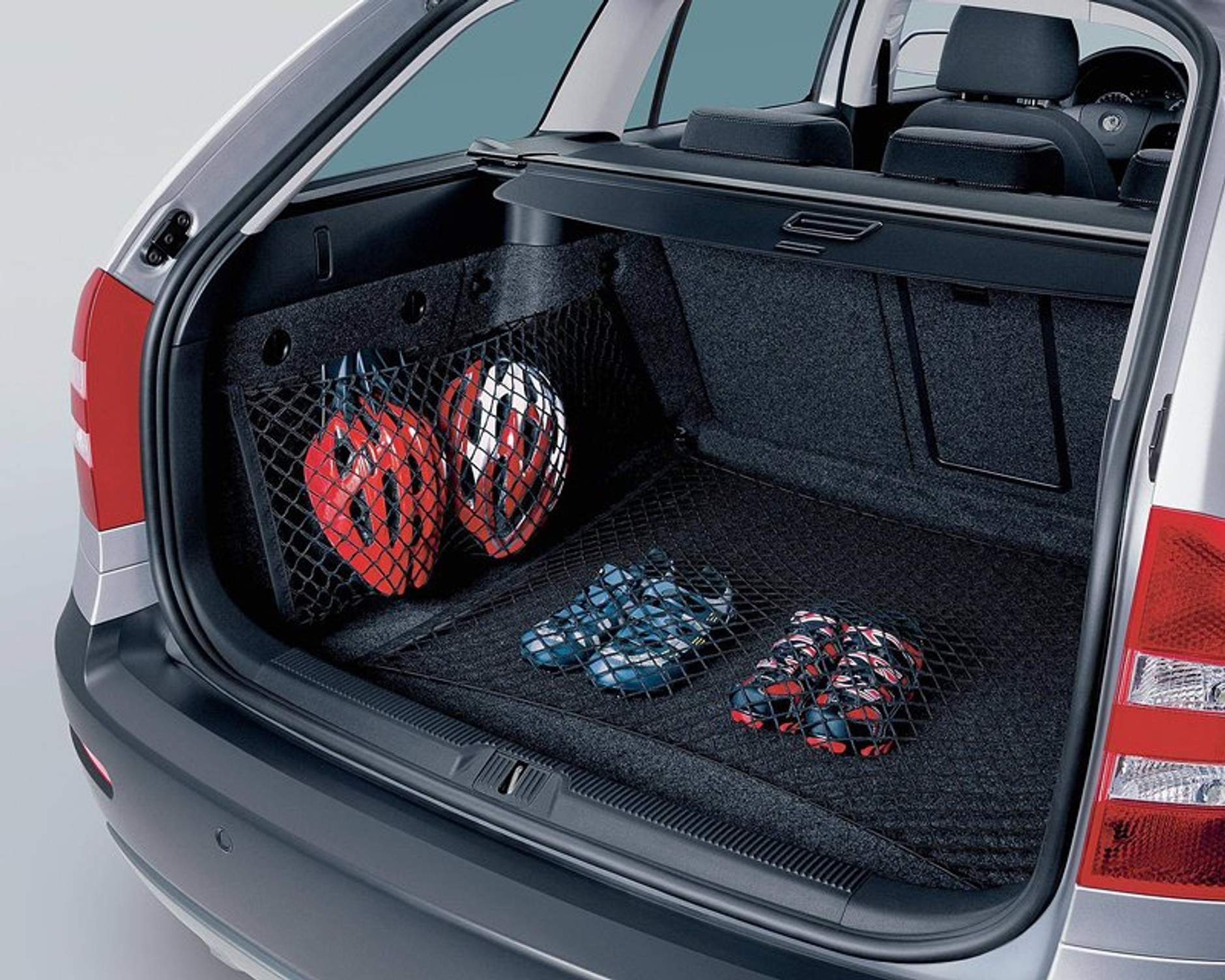 10 Octavii Scout wyruszyło na ekspedycję z Moskwy nad Morze Japońskie