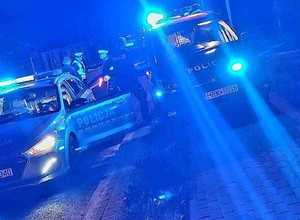 Młodociany buntownik "pożyczył" od mamy nową Skodę. Ścigało go kilka radiowozów