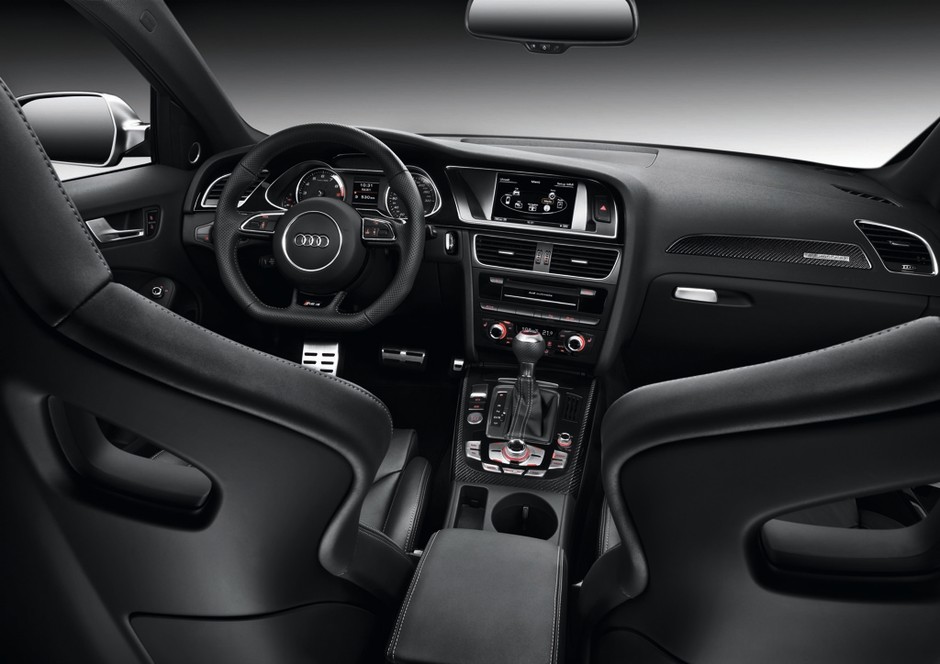 Audi RS4 Avant: Rodzinny sportowiec
