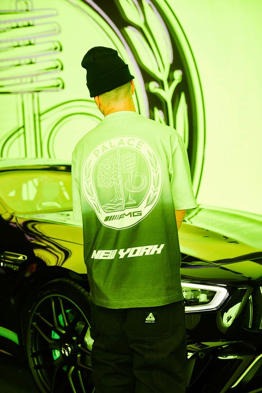 Art Cars Mercedes-AMG i Palace Skateboards