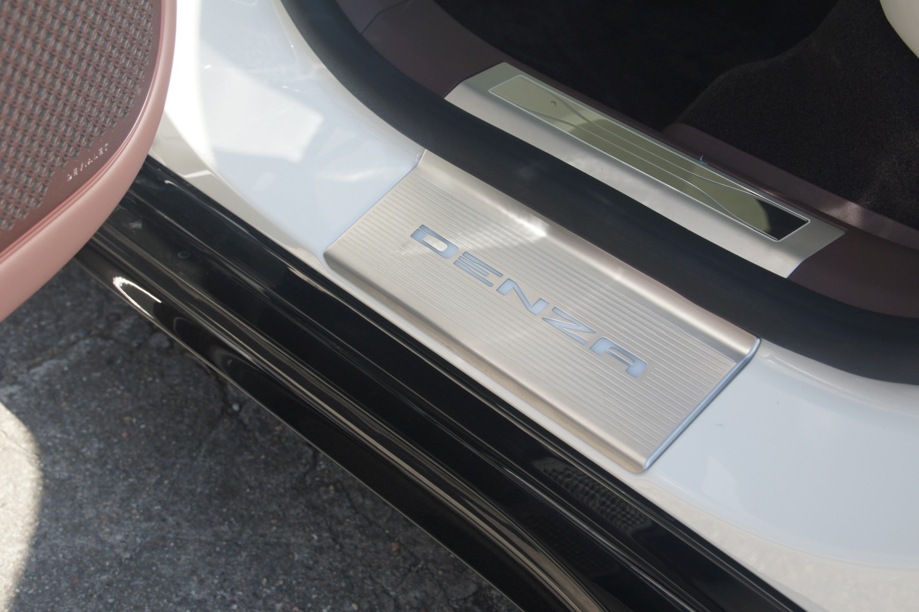 Denza Z9 GT