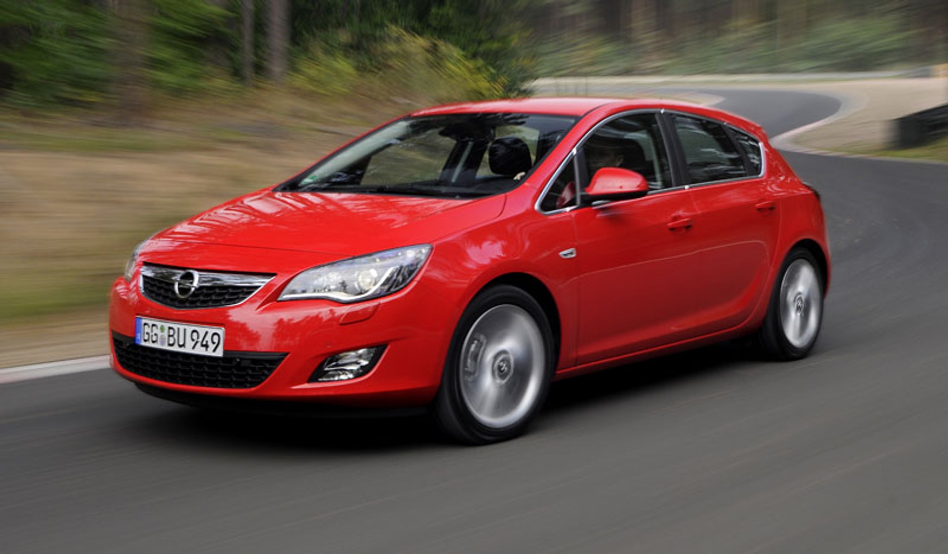Opel Astra: pierwsze wrażenia z jazdy