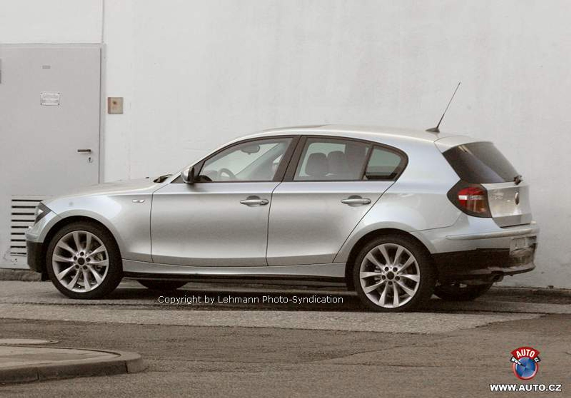 Spy Photos: facelifting i wersja 3-drzwiowa BMW 1 w Genewie!