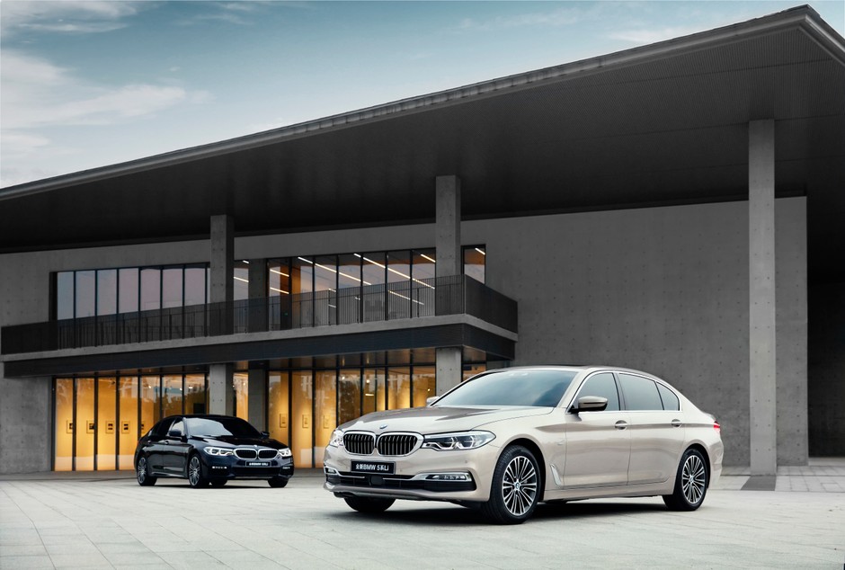 W porównaniu z poprzednikiem nowe BMW 5 Li jest lżejsze o 130 kg