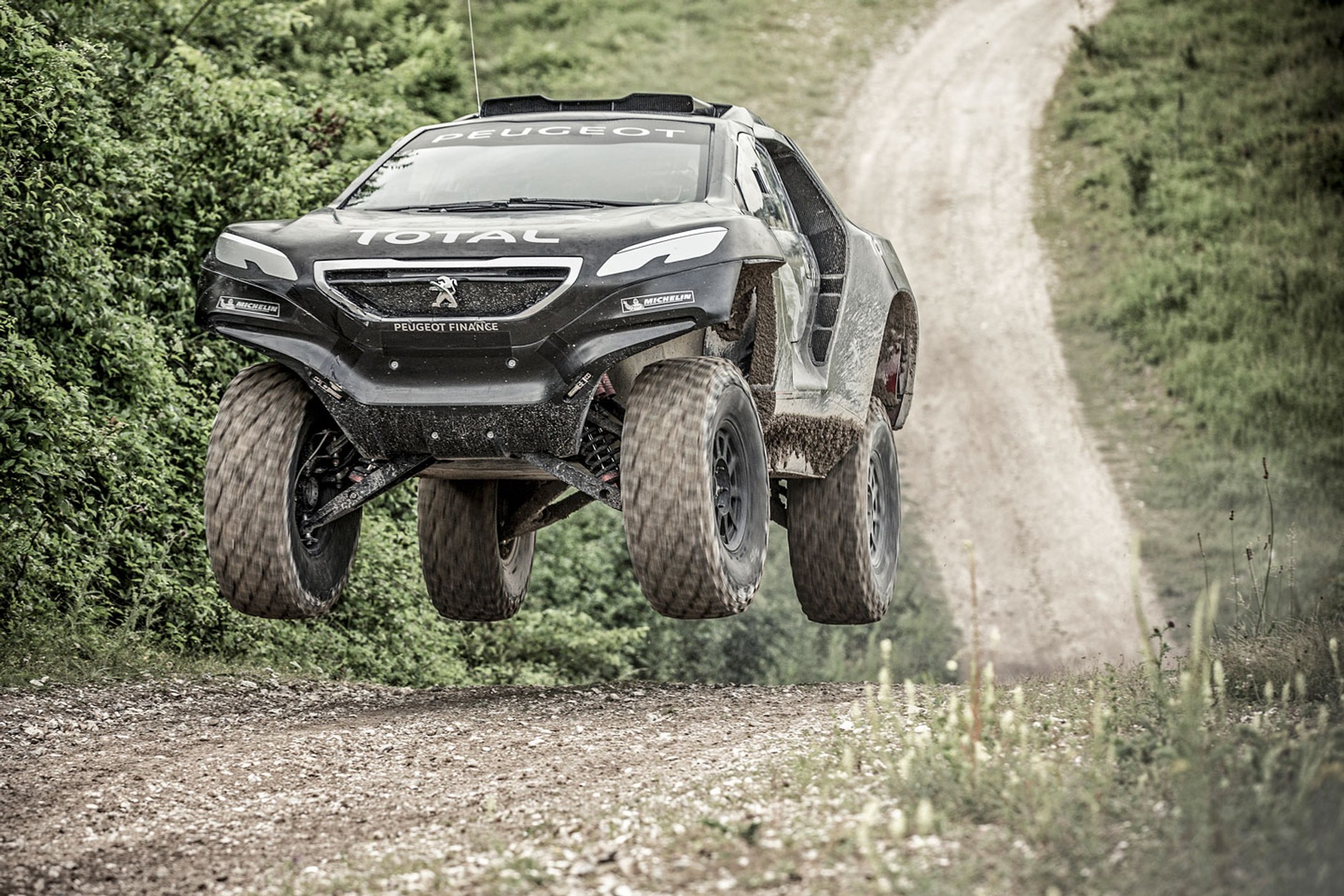 Peugeot 2008 DKR już testuje