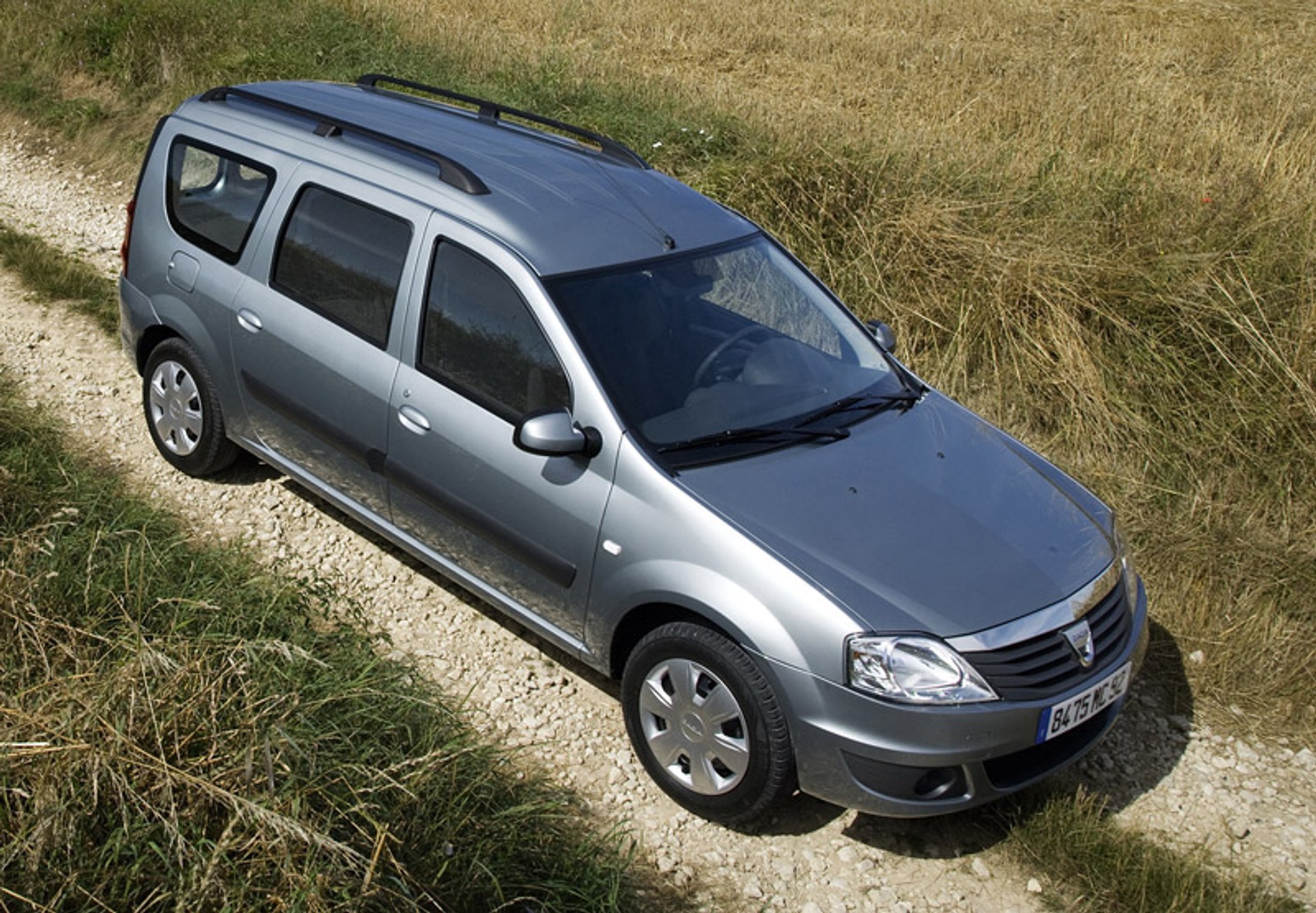 Paryż 2008: Dacia Logan MCV – nowa twarz dla kombi (wideo)