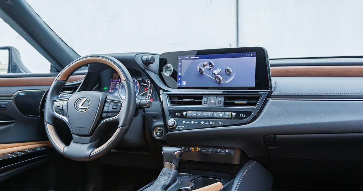 2024 Lexus ES300h