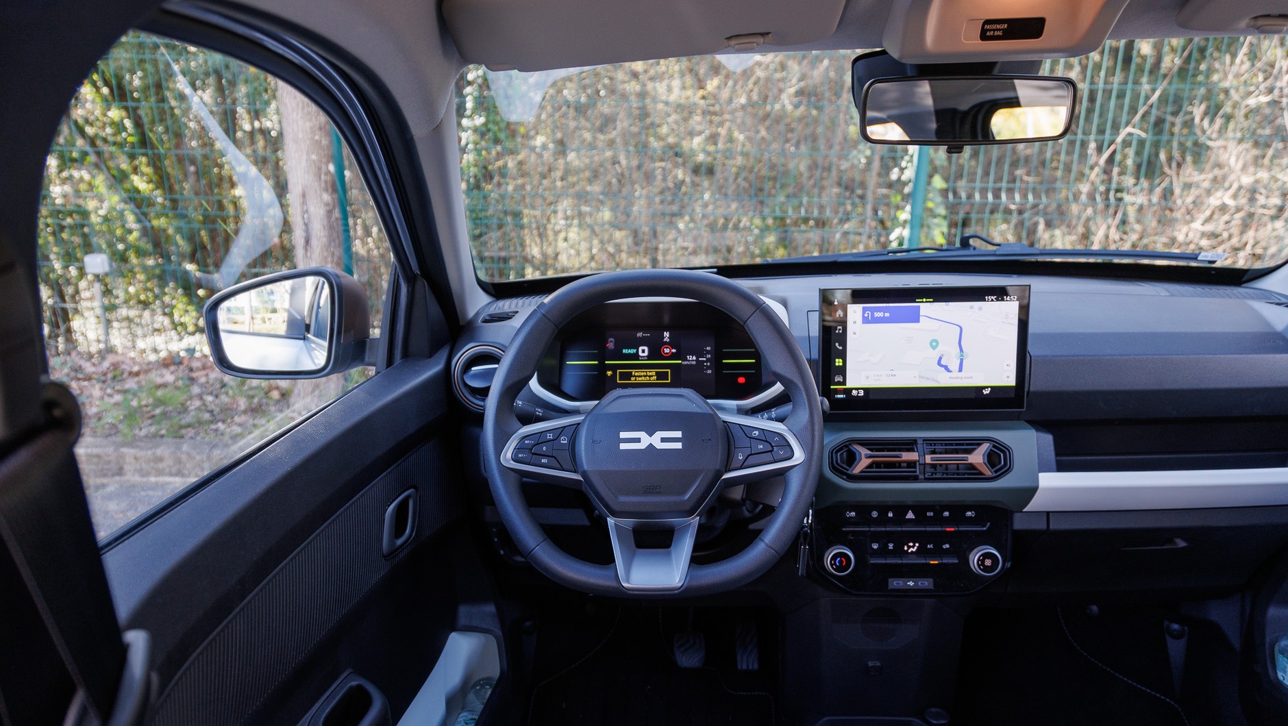 Wnętrze reklamowej wersji Dacii Spring