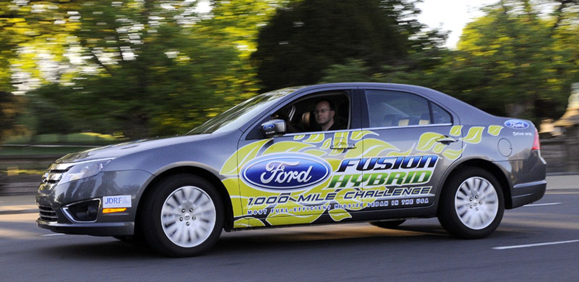 Ford Fusion Hybrid – hybrydowy sedan o rekordowym zasięgu