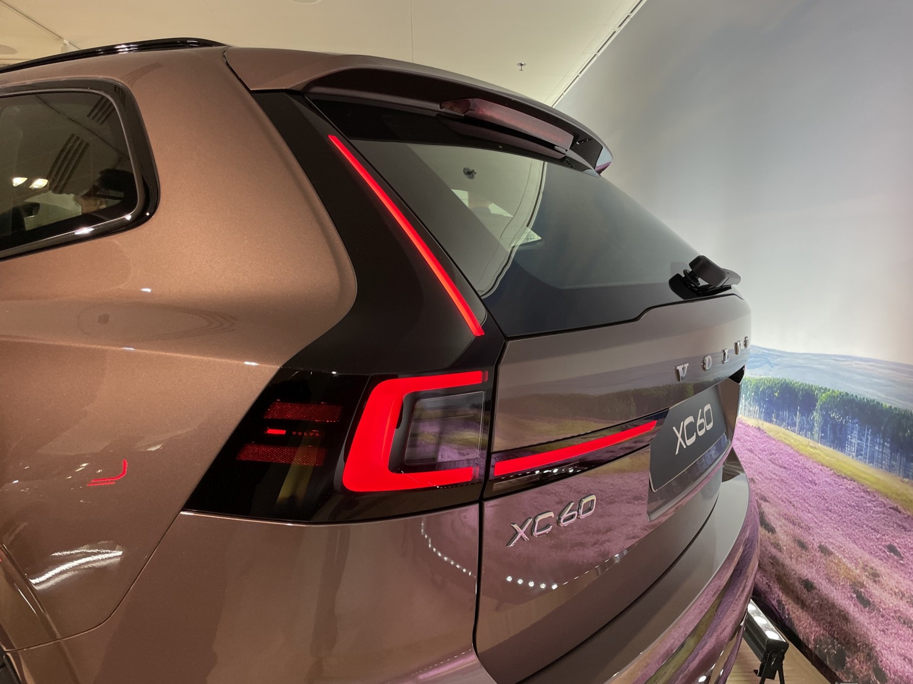 Volvo XC60 (2027)