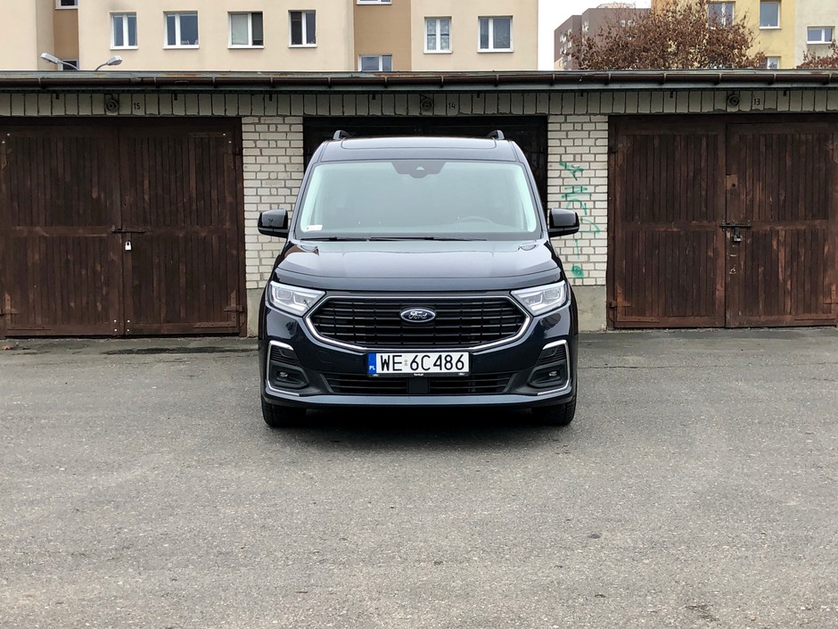 Ford Grand Tourneo Connect 1.5 Ecoboost Titanium