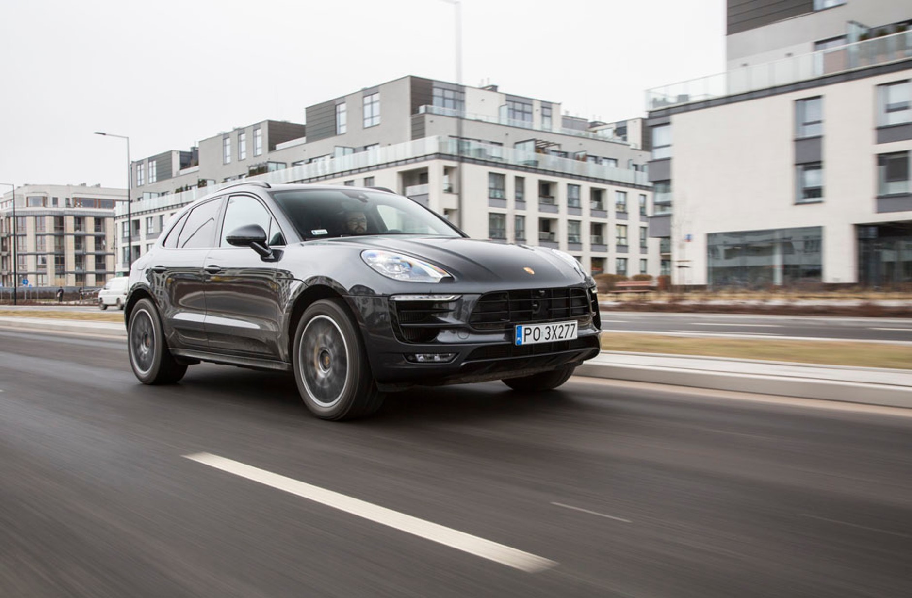 Porsche Macan Turbo - o 10 proc. mocniejsze i droższe