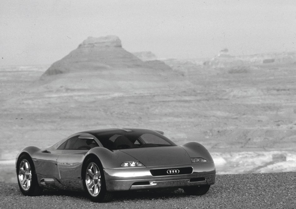 Audi R8: 15 lat