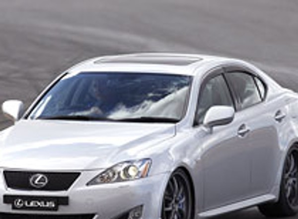 Lexus IS 250 Sports Concept: młody sportowiec