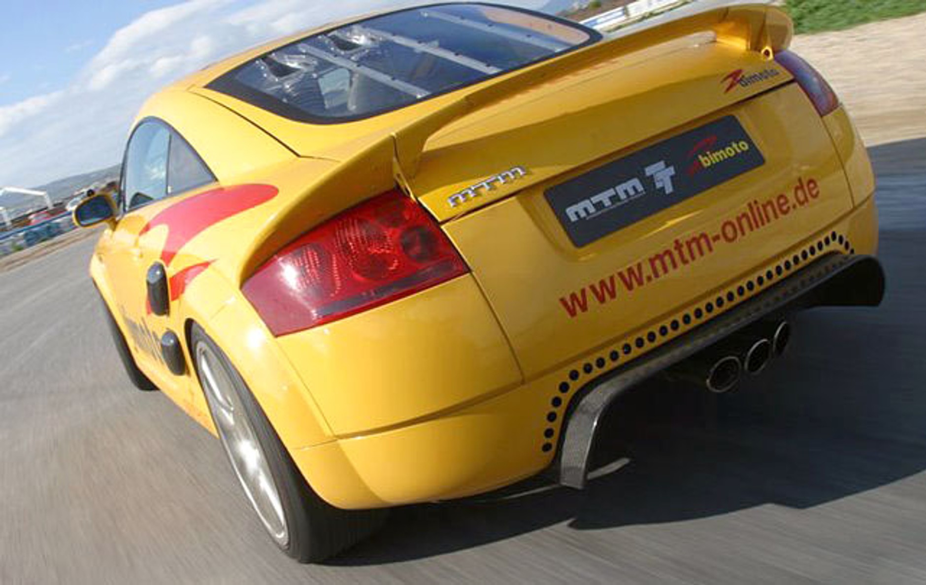 MTM TT Bimoto – dwusilnikowe Audi TT pokonało rekord (wideo)