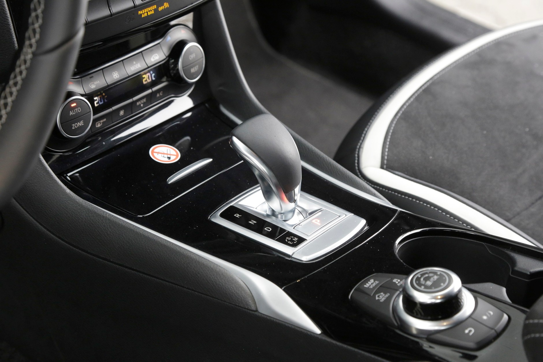 Infiniti Q30S: Japończyk, który skradł show Mercedesowi