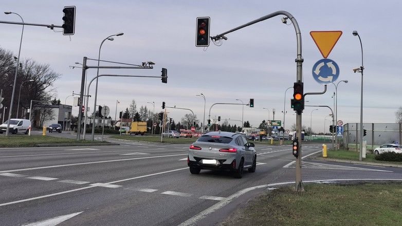 Skrzyżowanie w Jabłonnie: to łatwo stracić prawo jazdy