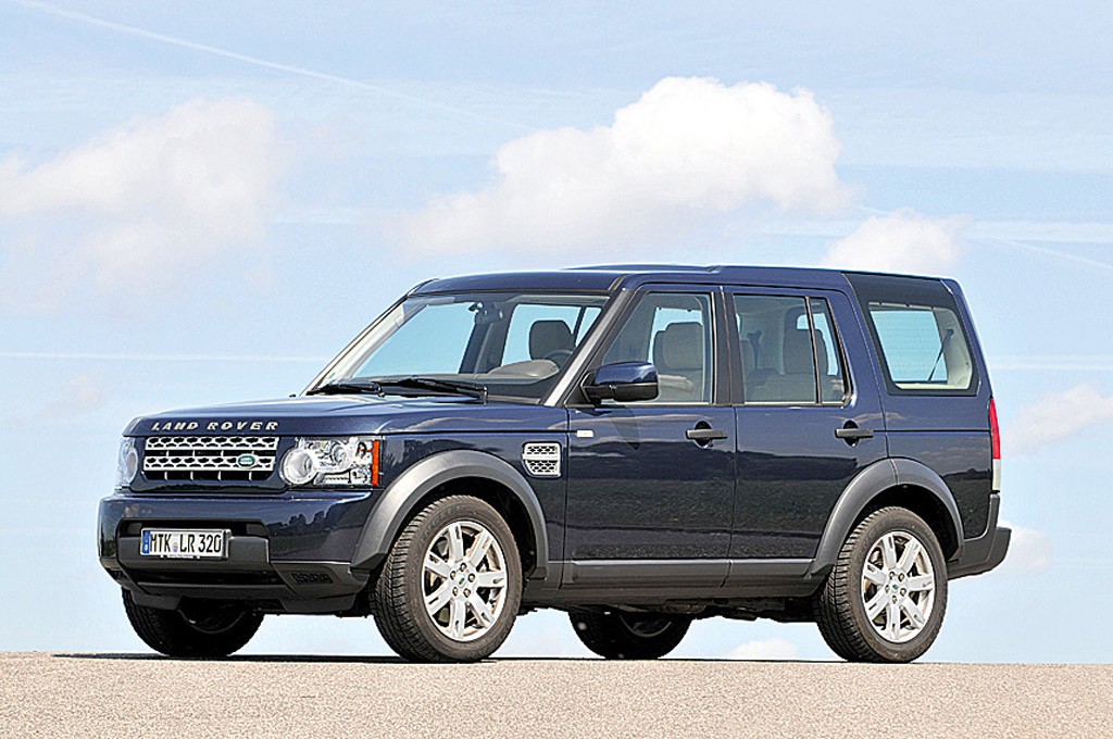 Luksusowe terenówki na wszelki wypadek: Mitsubishi Pajero kontra Toyota Land Cruiser, Land Rover Discovery i Nissan Pathfinder