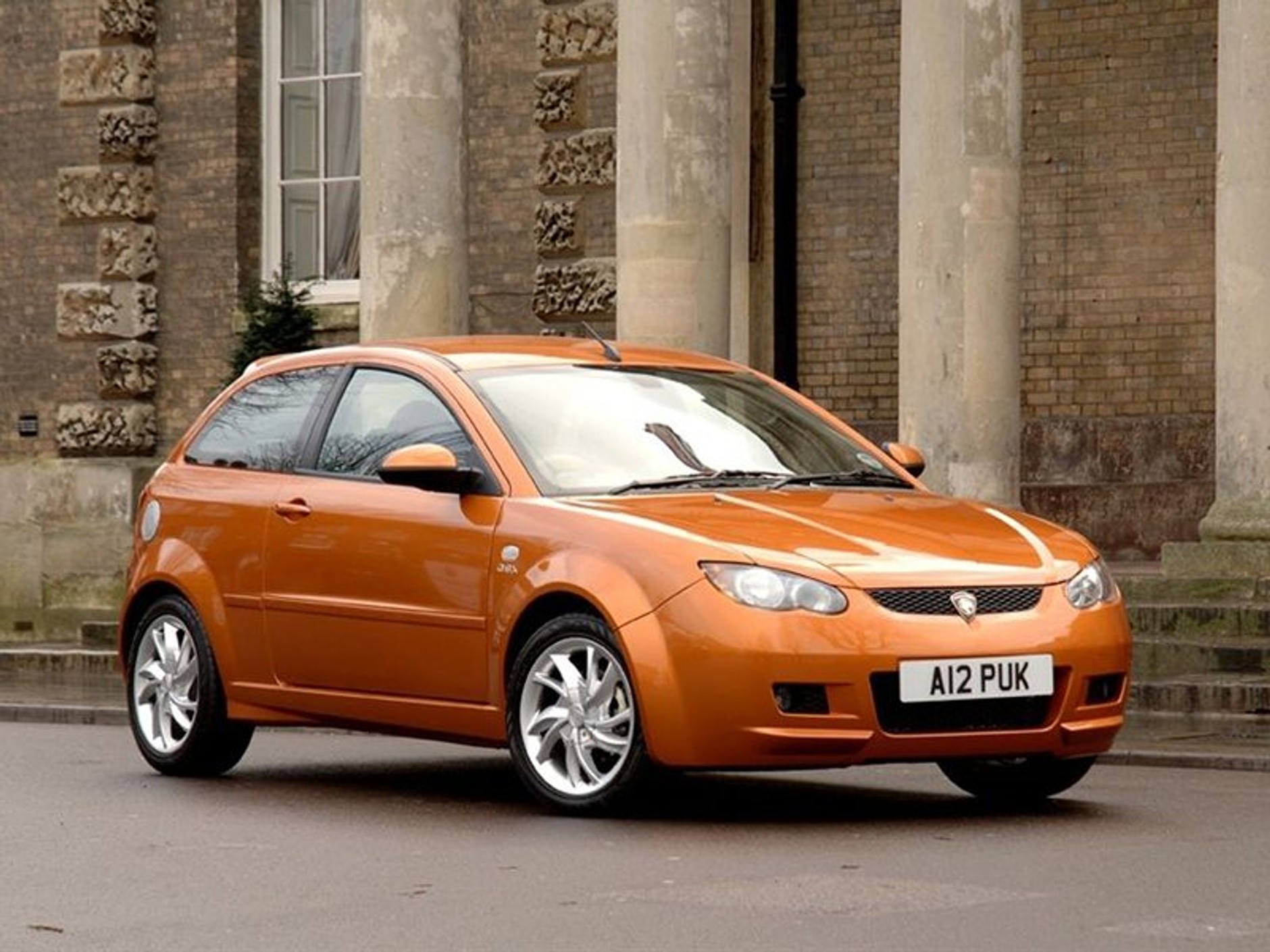 Proton Satria Neo – malajski Lotus