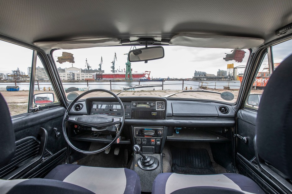 Polski Fiat 125p i FSO Polonez w wersji Long - przedłużane auta z FSO