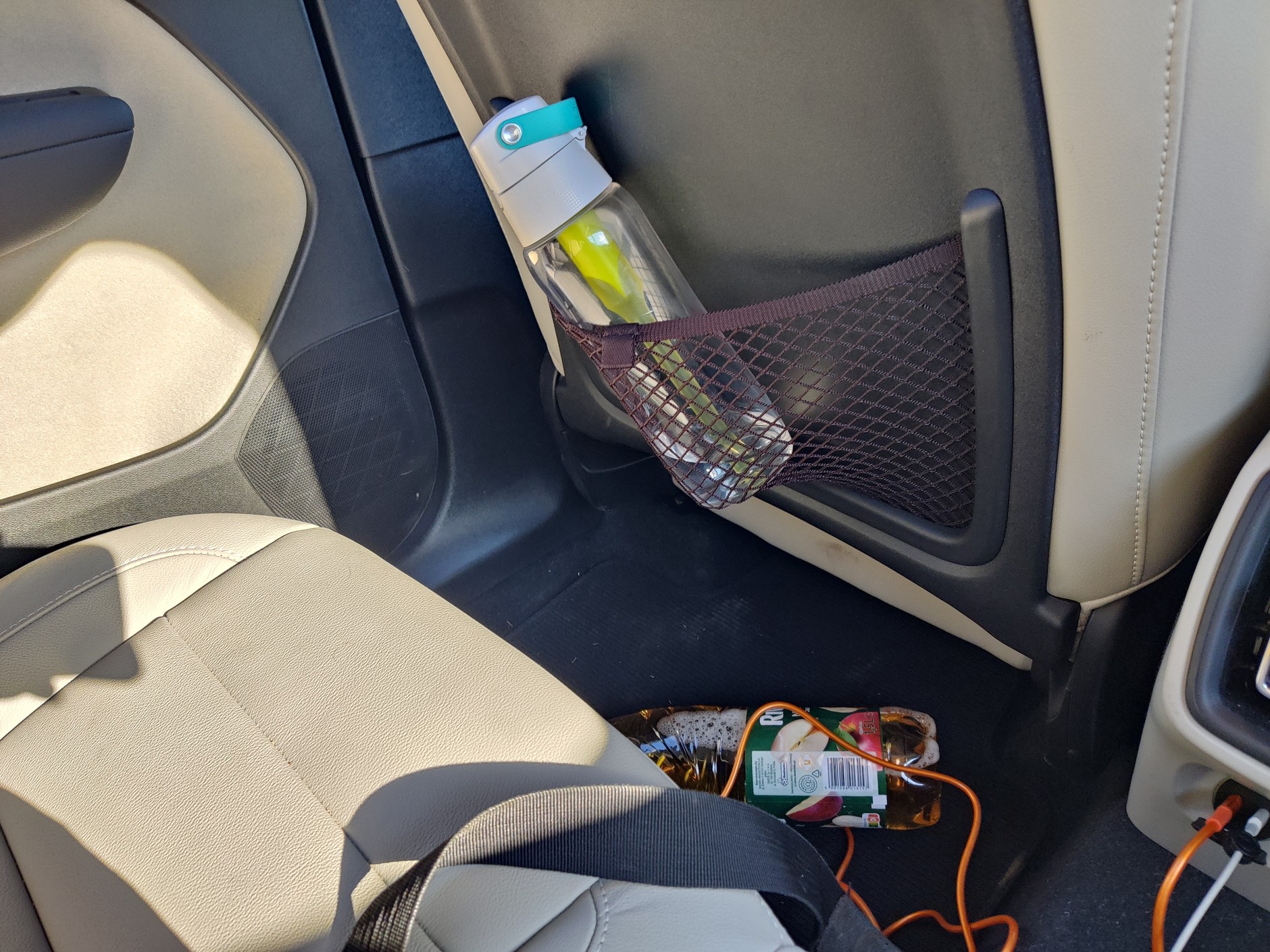 Volvo XC40 B3 podczas wyjazdu na Mazury