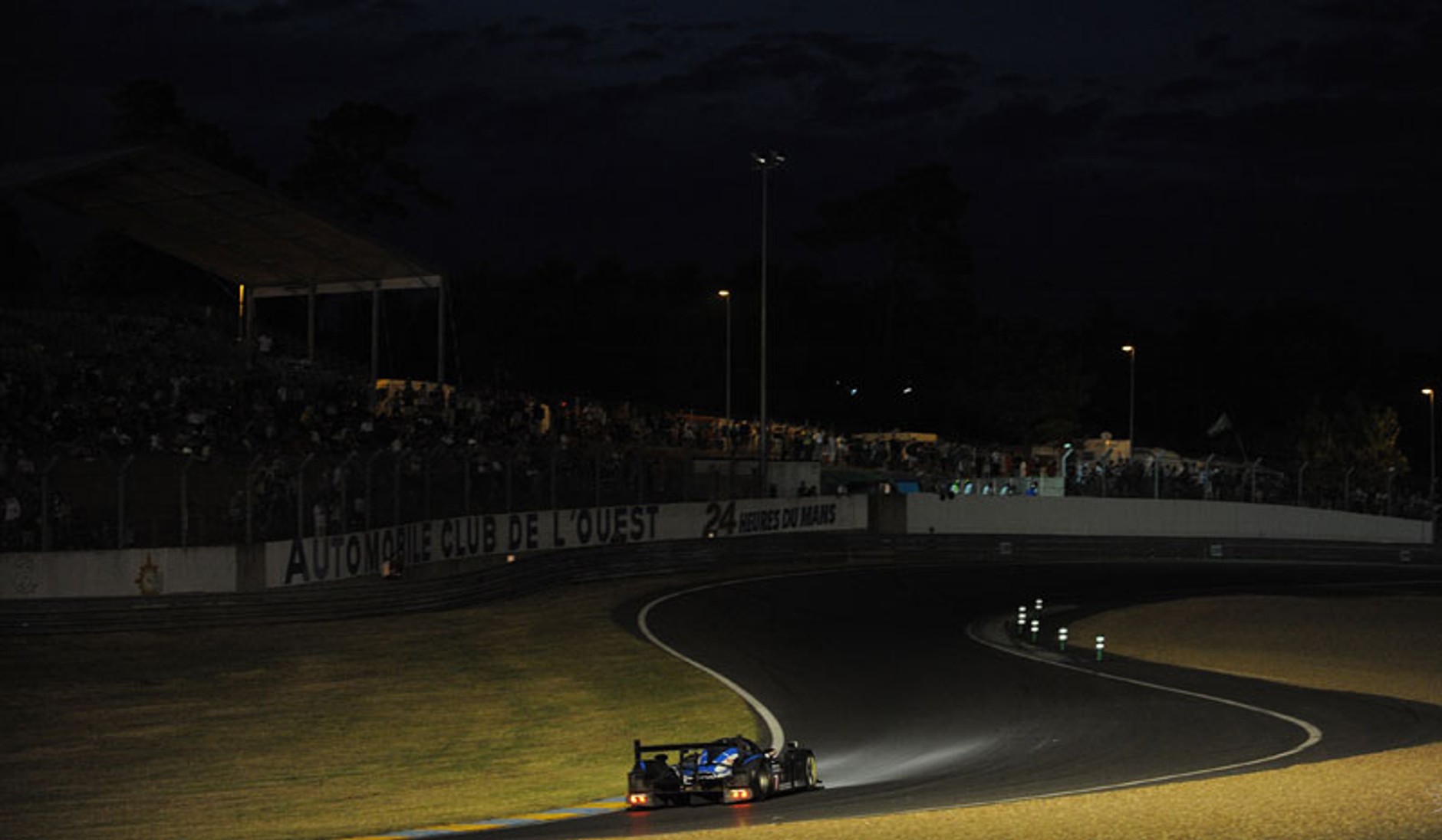 24 Heures du Mans: zdecydowana dominacja zespołu Peugeot Total
