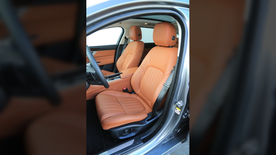 Jaguar XF Sportbrake - ładny, zwinny i rodzinny