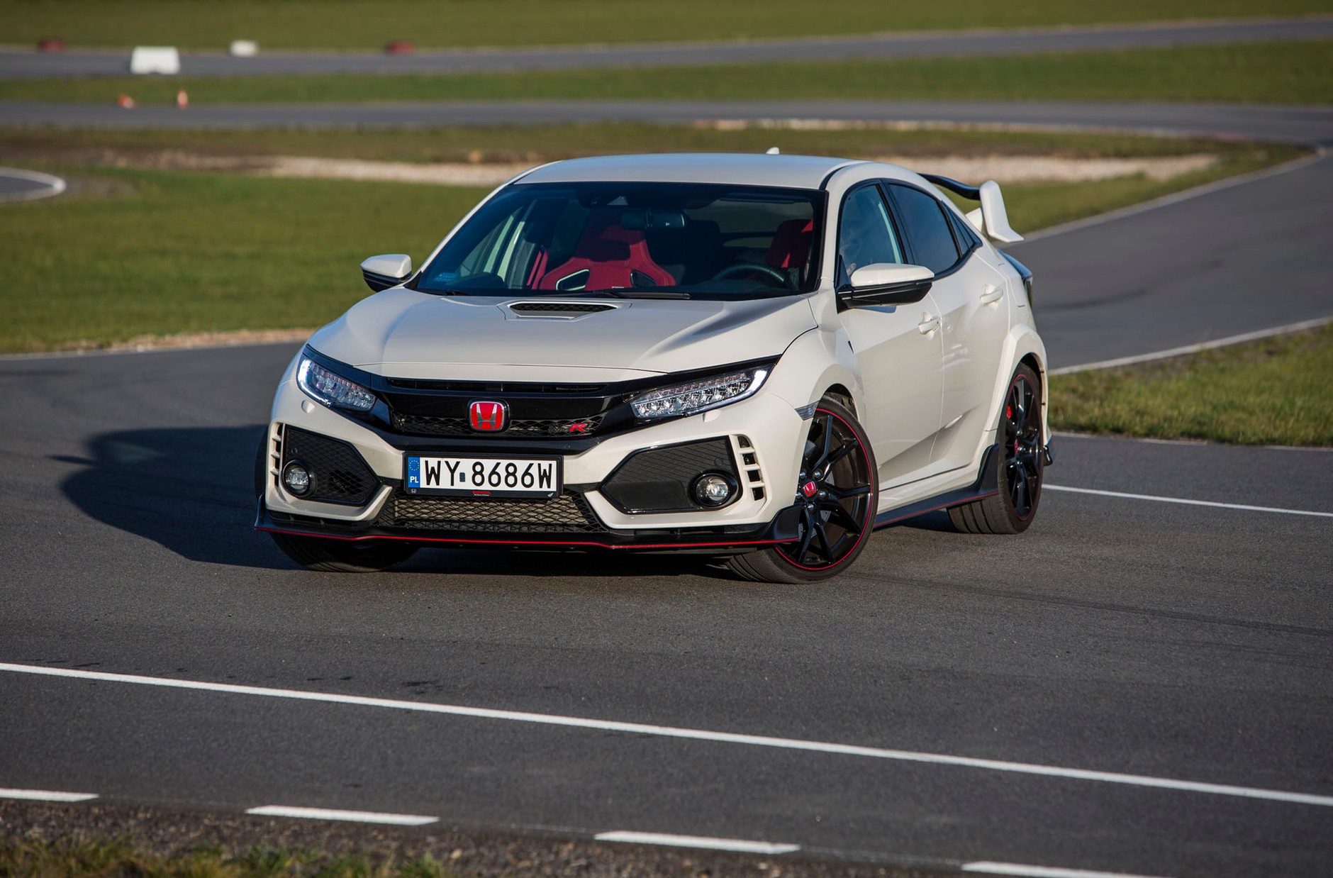 Honda Civic Type R - jest tak szybka, jak wygląda