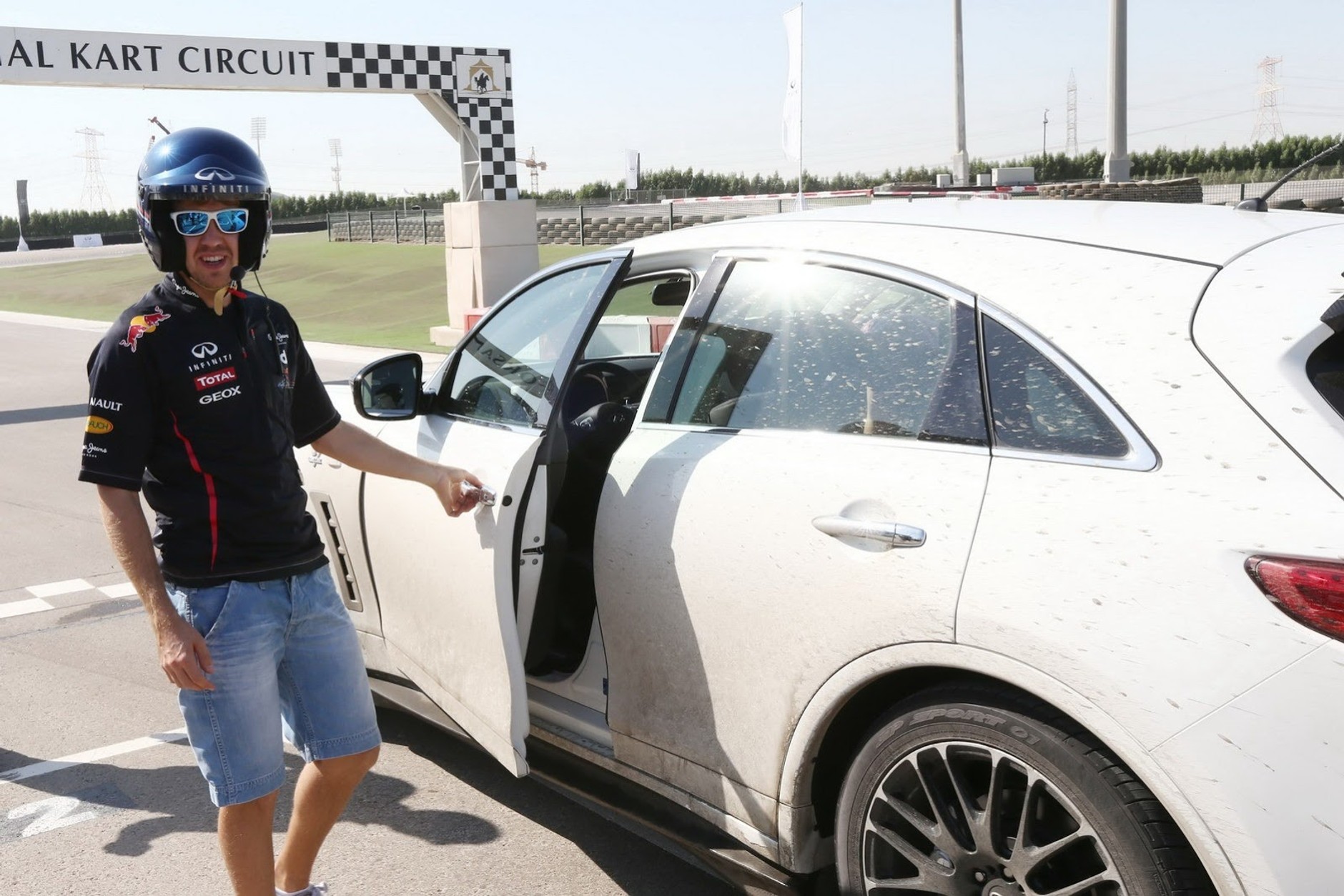 Infiniti FX Vettel Edition