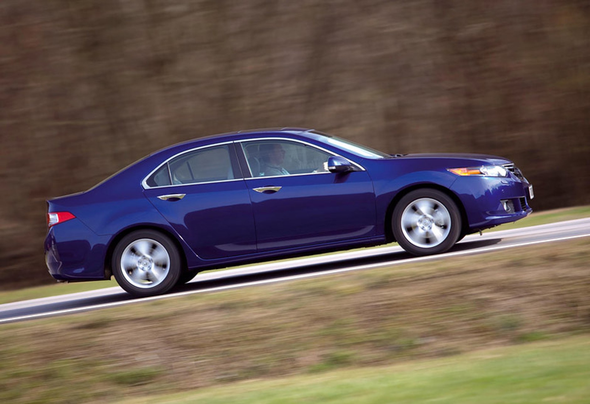 Honda Accord – wysokie tony (dane techniczne, fotogaleria)