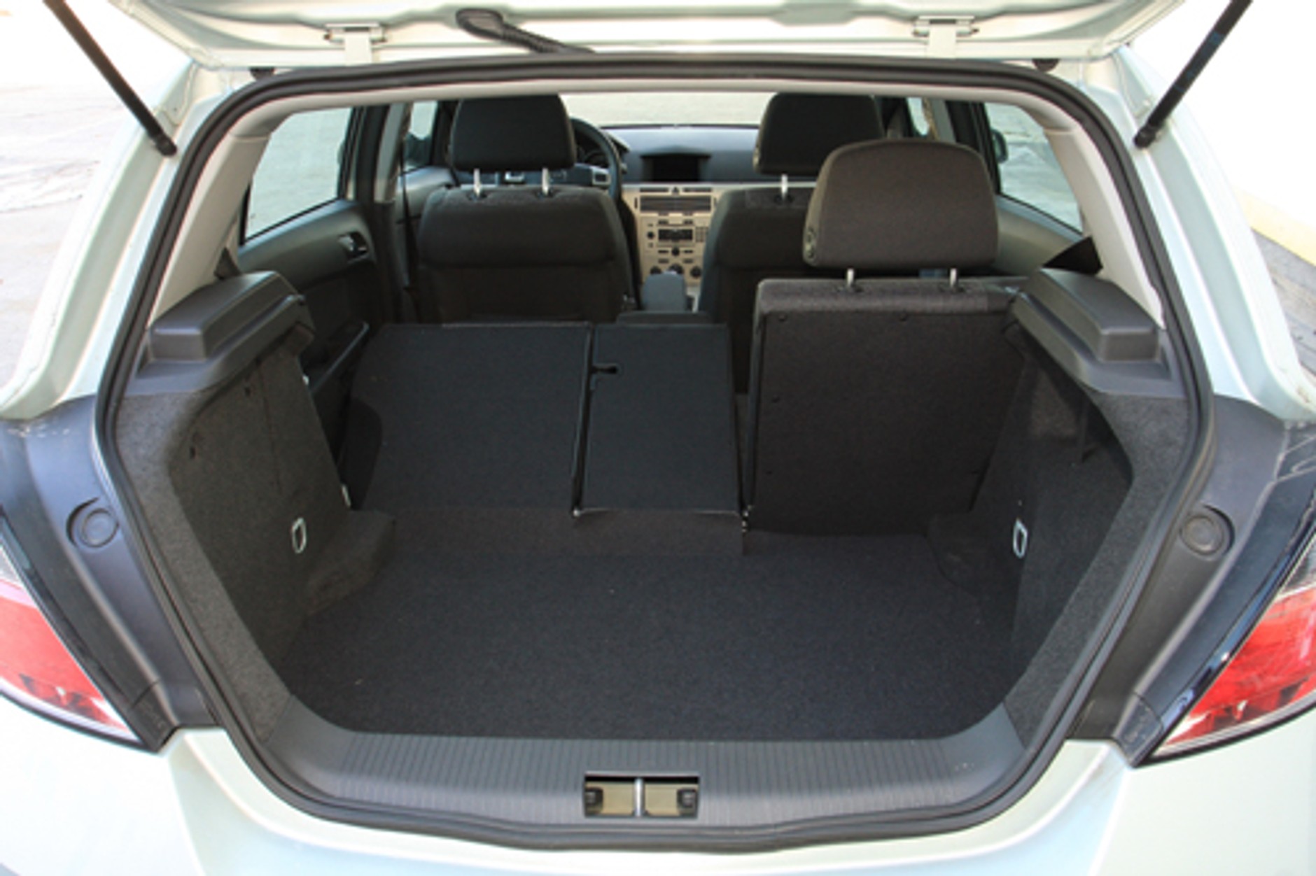 Opel Astra 1.9 CDTI Enjoy Plus - Sprawdzony kompakt