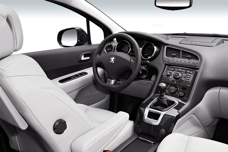 Peugeot: 5008 - duży, wygodny, nowoczesny, dla 5 lub 7 osób