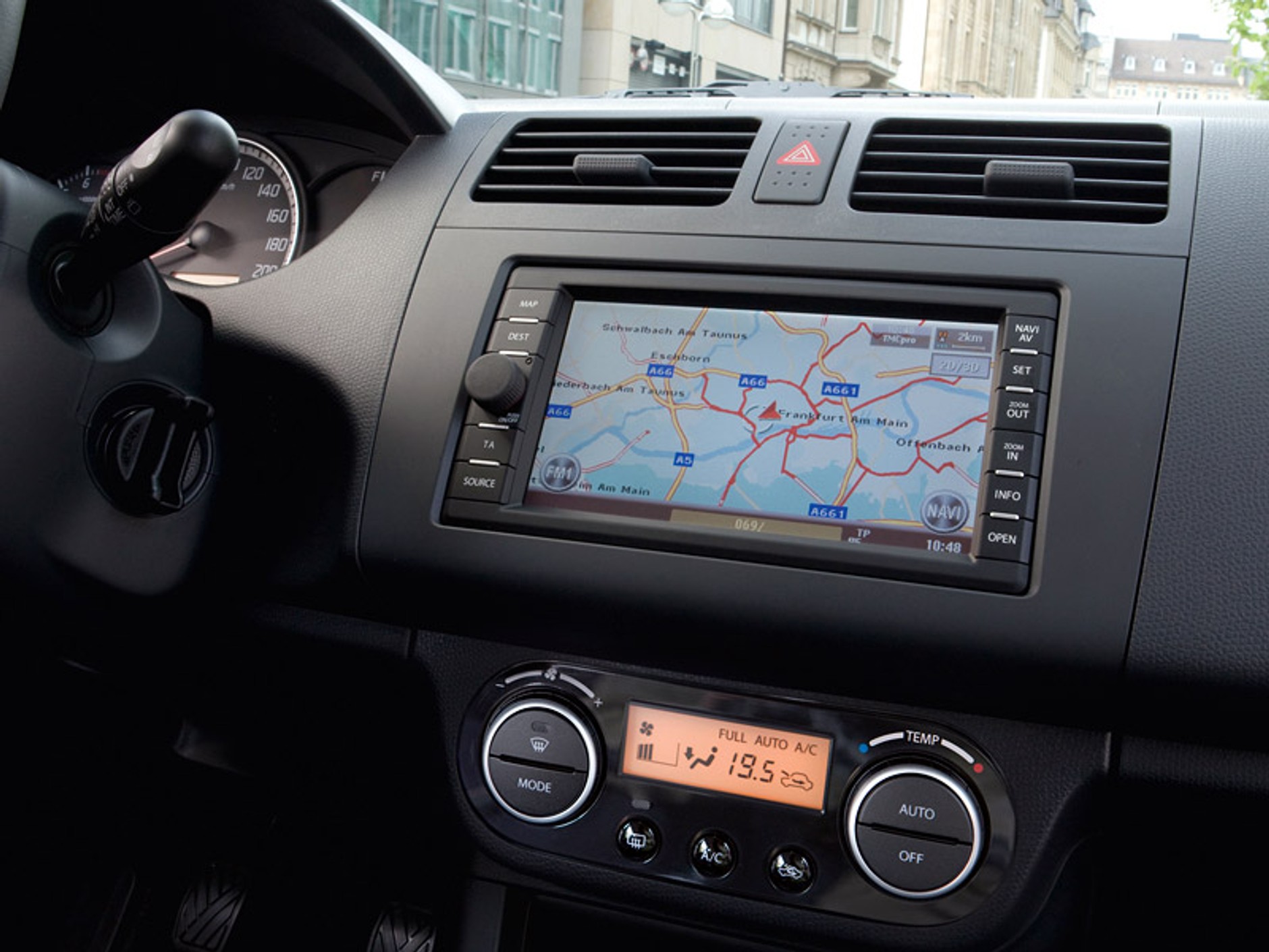 Suzuki Swift Black and White: specjalna edycja dla niemieckiego rynku