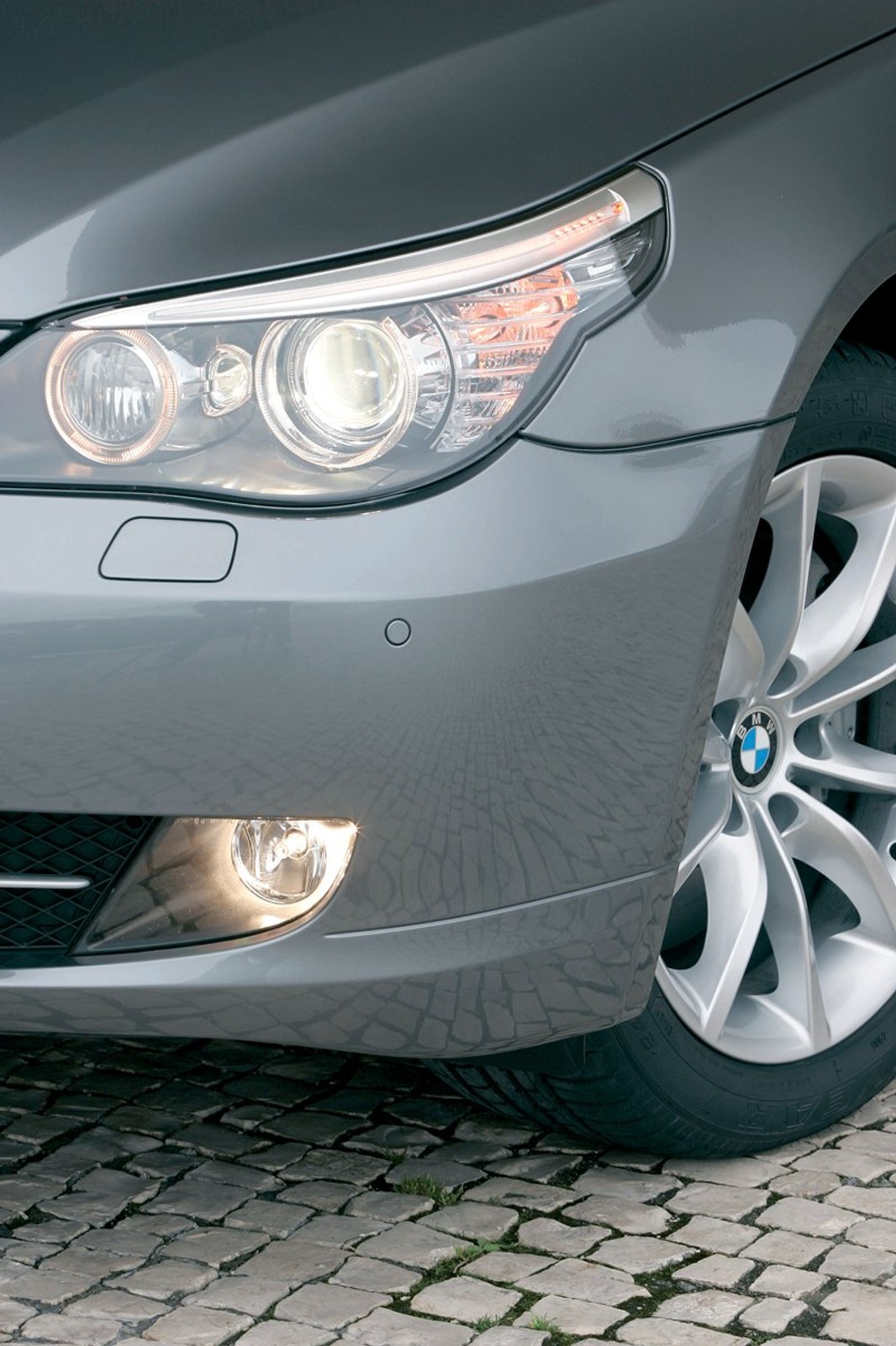 BMW: 5 mln pięciu generacji serii 5