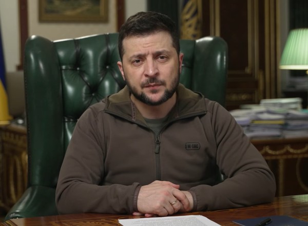 Wołodymyr Zełenski wzywa do zaostrzenia sankcji. Eksport ropy finansuje Rosję Putina