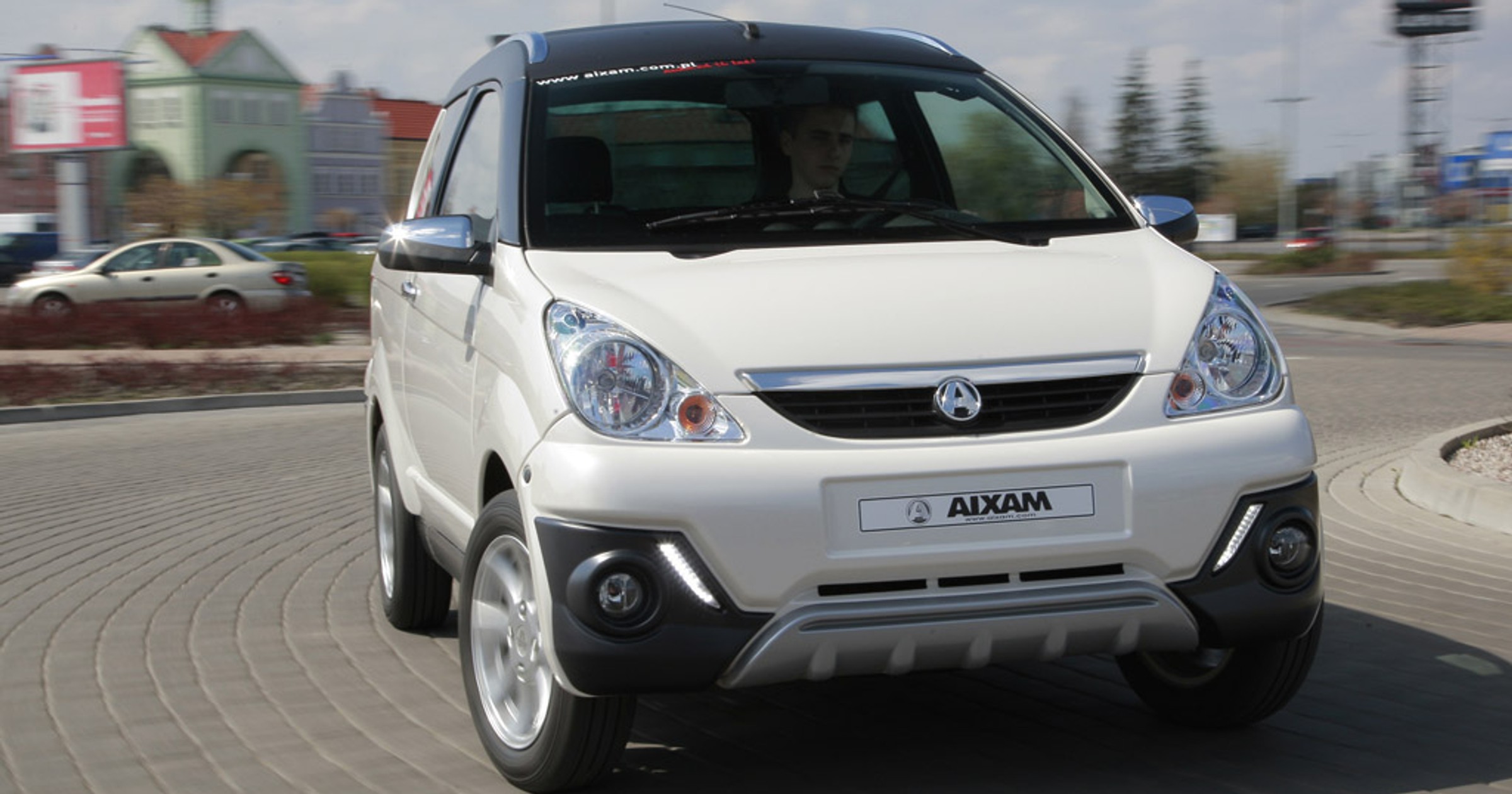 Aixam GTR Crossover: auto dla nieletnich kierowców 
