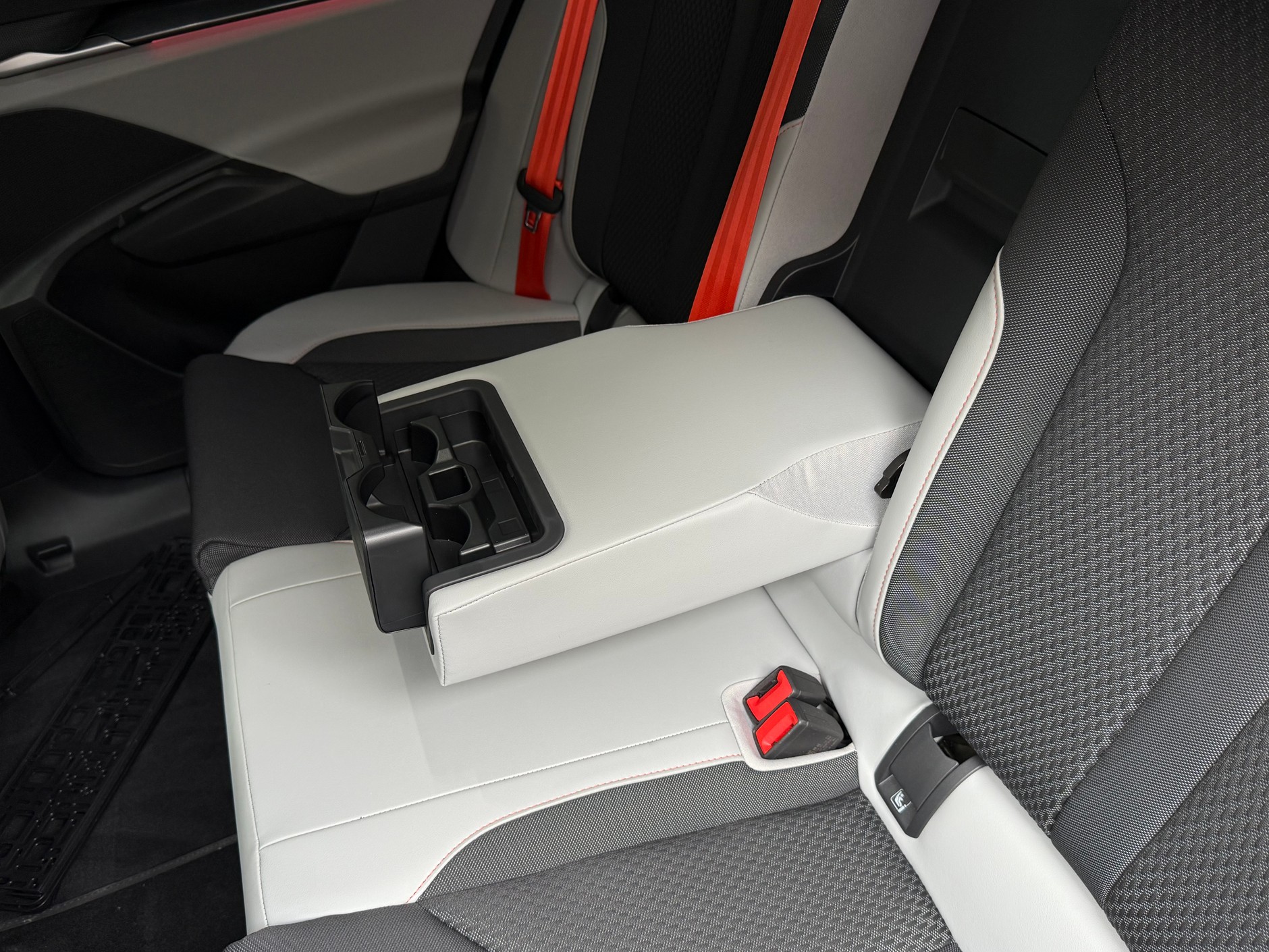 Skoda Enyaq 85x po face liftingu