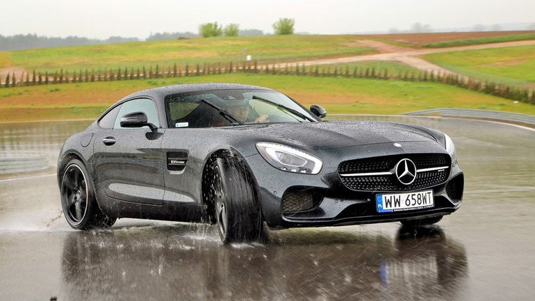 10. Mercedes-AMG GT