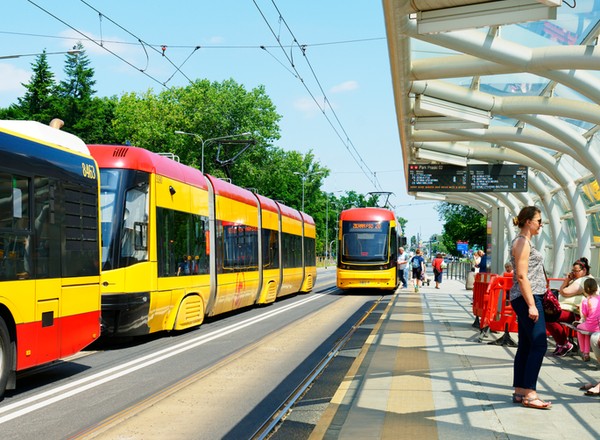 Dziś jest Europejski Dzień bez Samochodu. Kierowcy pojadą za darmo, o ile wybiorą komunikację miejską