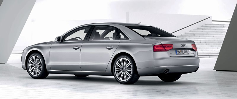 Pekin 2010: Audi A8 L W12 quattro – 500 KM i większy komfort dla Chińczyków