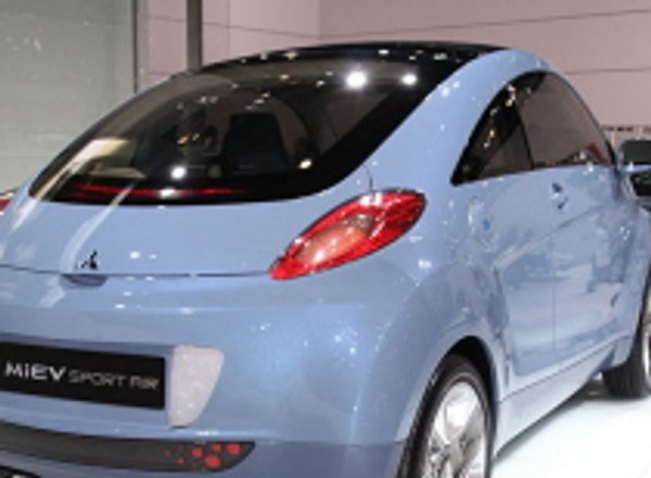 Genewa 2009: Mitsubishi pokazało concept car – kabriolet i MiEV SPORT AIR